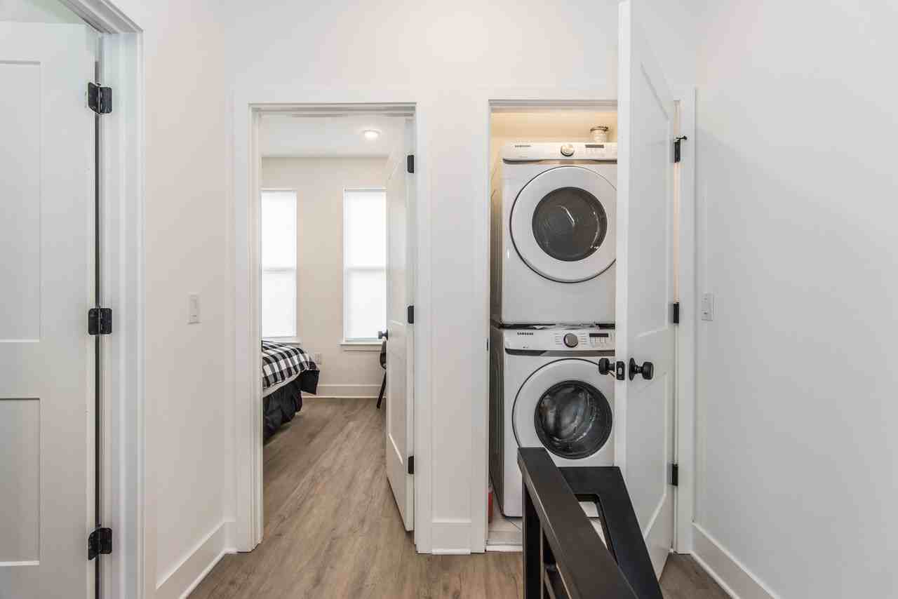 2435 W Master St #2 - Photo 6 of 50