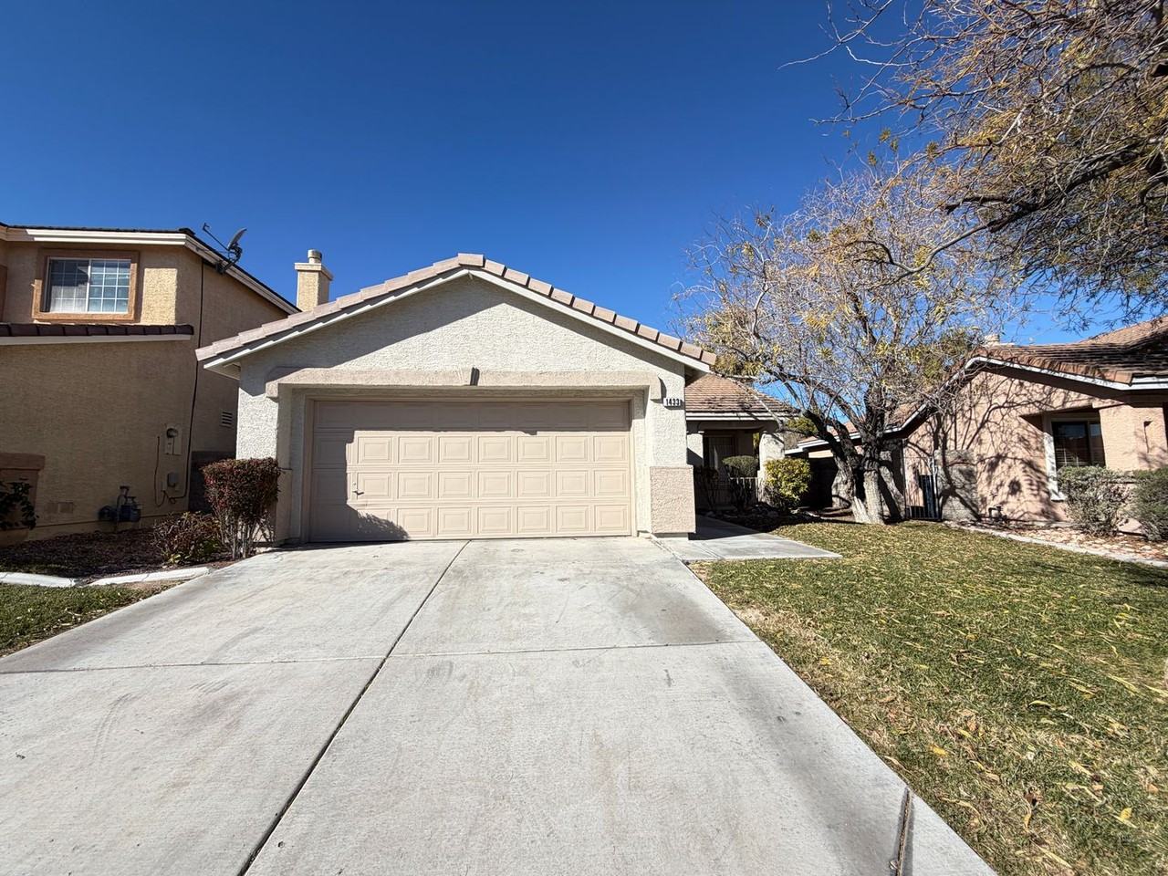 1433 Iron Springs Dr - Photo 2 of 10