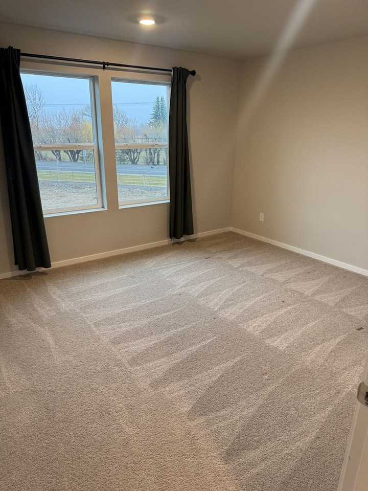 1504 Mustang Ct - Photo 4 of 37