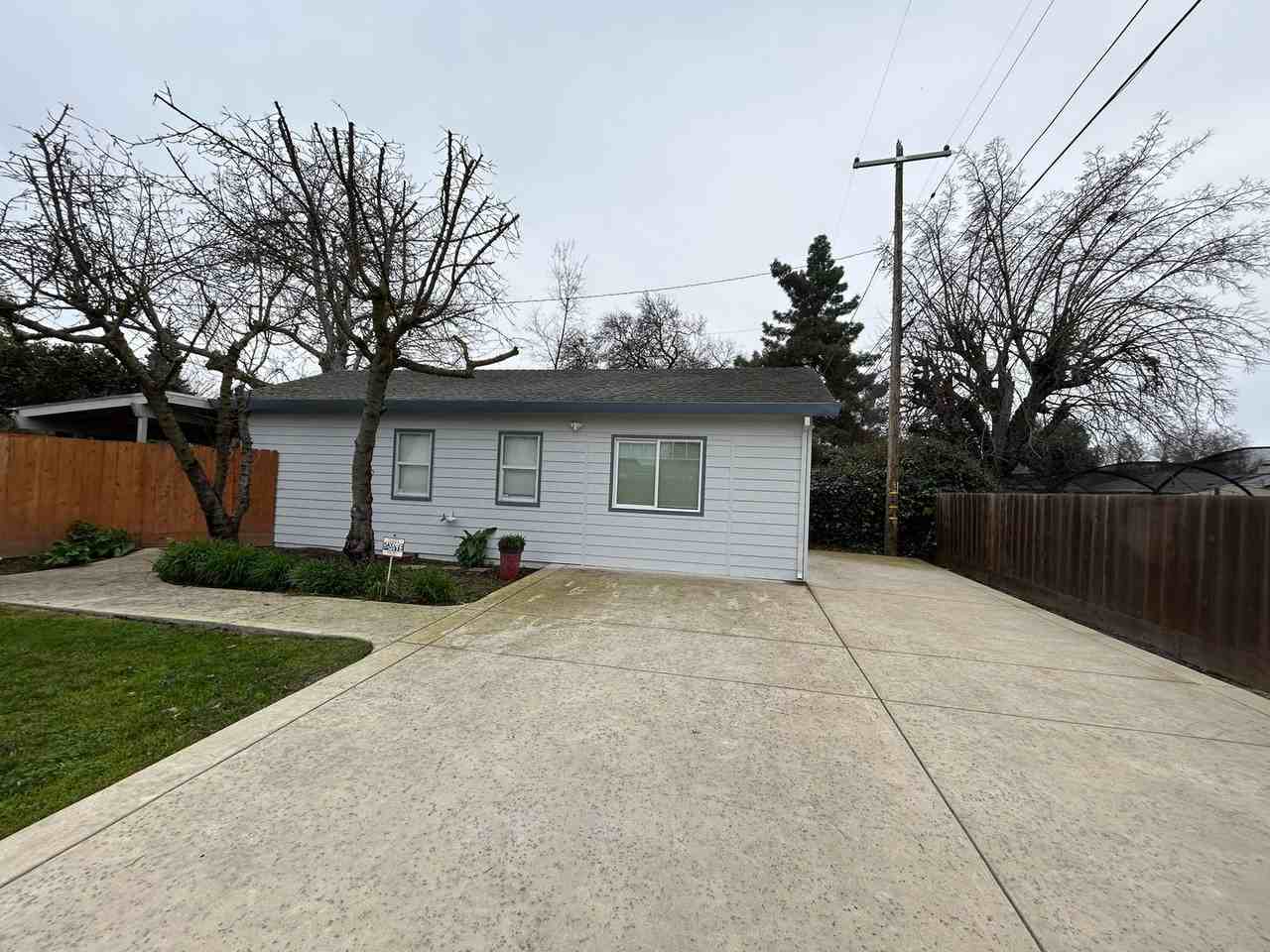 1308 1/2 Rivara Rd - Photo 2 of 11