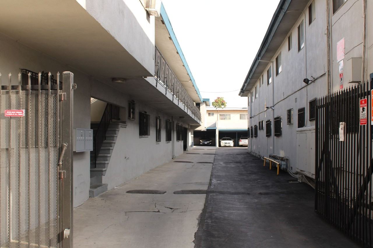 1018FLO - Photo 4 of 5