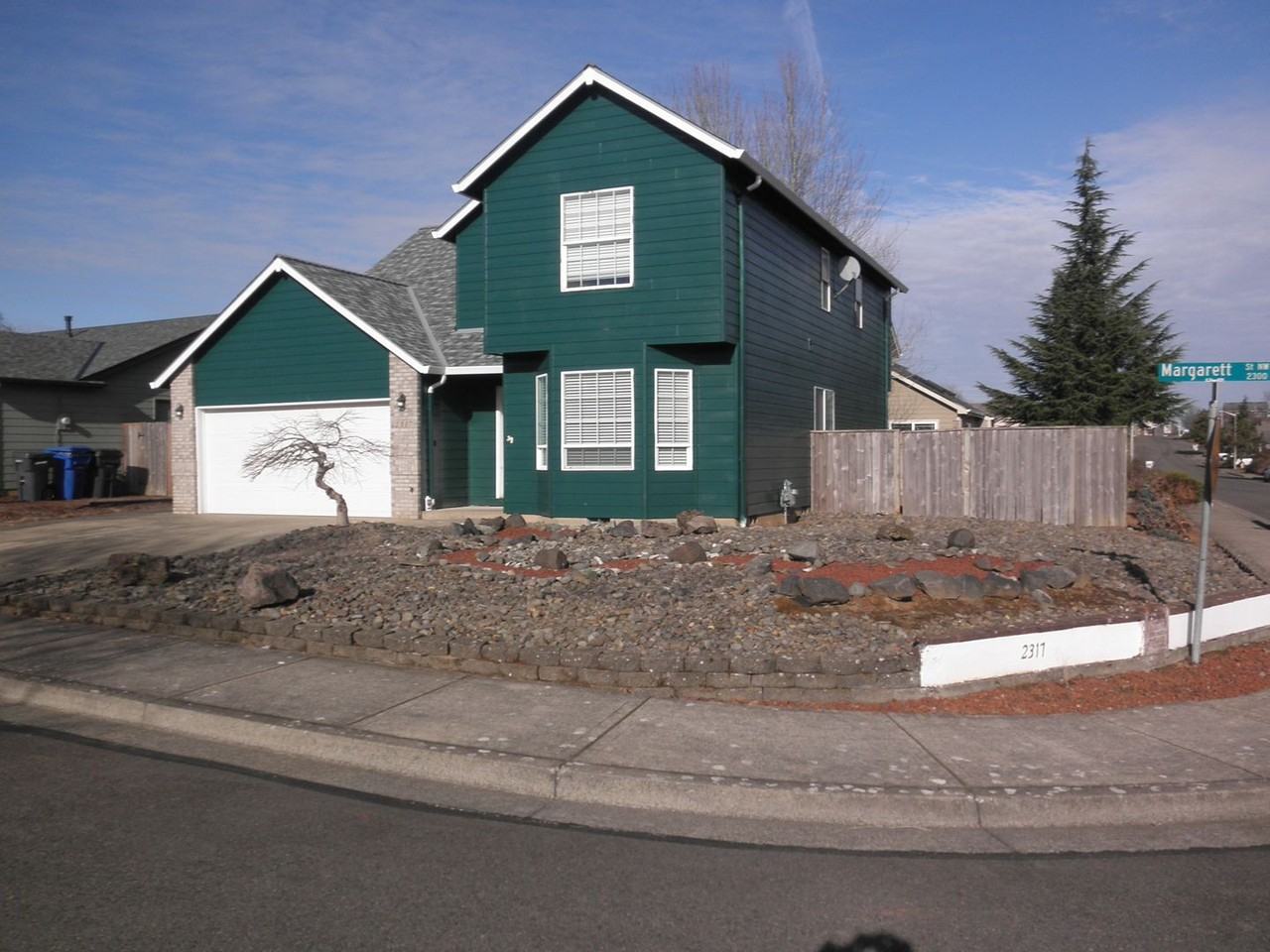 2317 Margarett St Nw - Photo 2 of 38