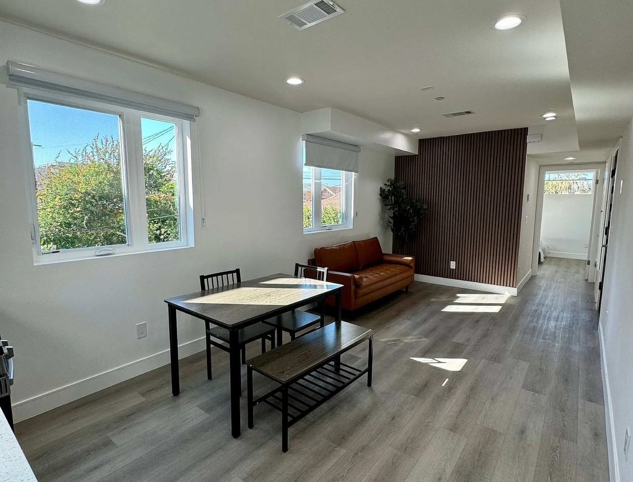 1269 W 36th St. - Photo 5 of 36