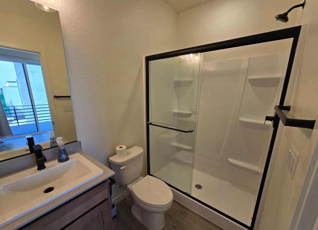 170 Rissone Ln - Photo 6 of 26