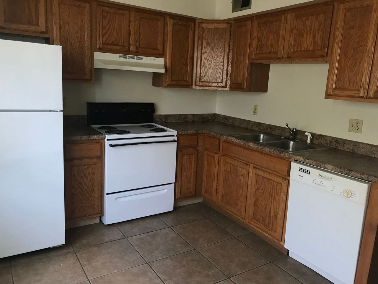 FRE500 - Photo 2 of 7