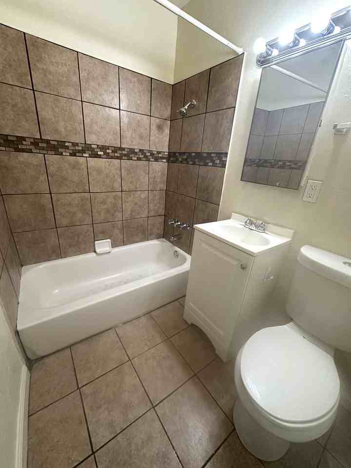 2418 Atlantic Ave - Photo 2 of 14