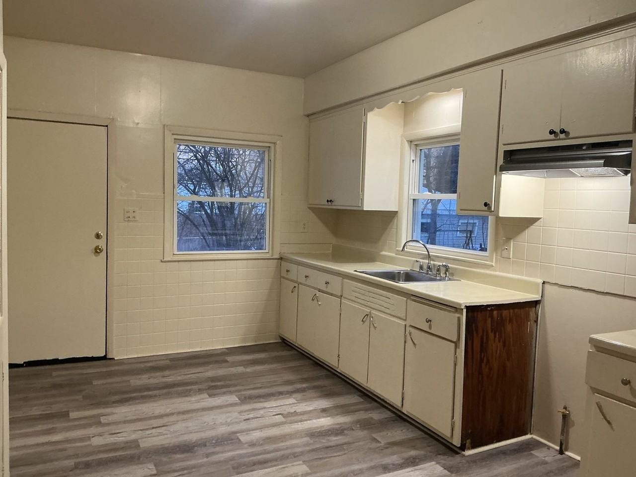 5248 N 36th St - Photo 7 of 12