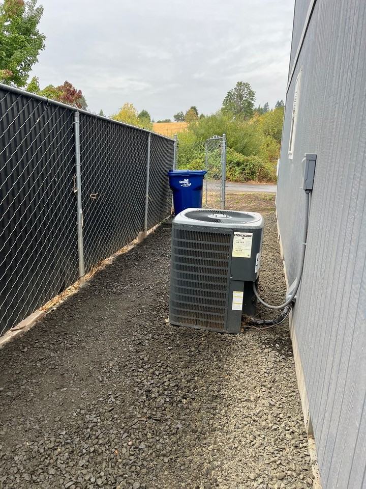 13 W 4th St - Photo 2 of 20