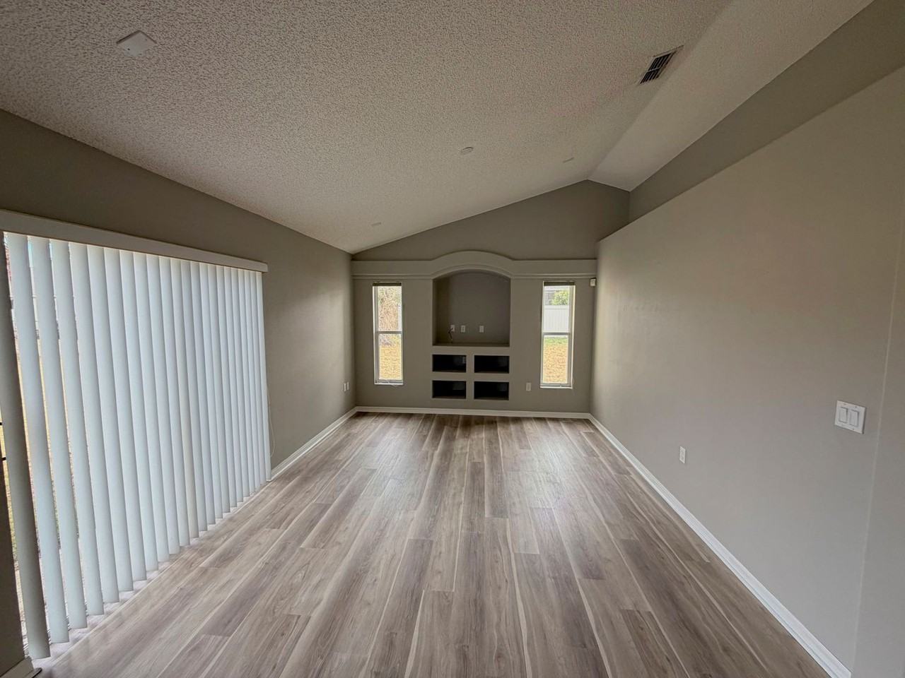 132 Fenimore Ln - Photo 4 of 18