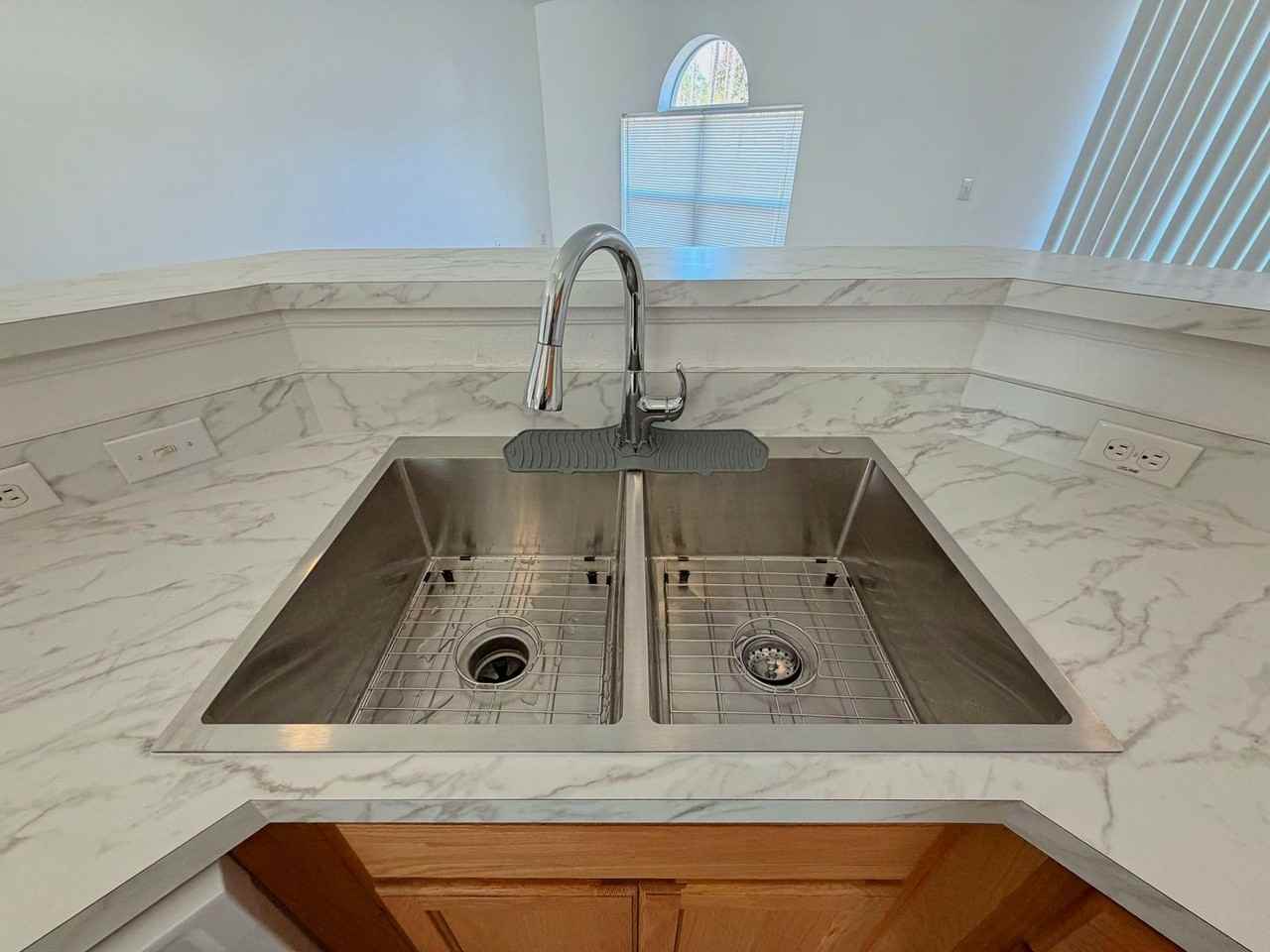 37 Ramblewood Dr - Photo 6 of 18