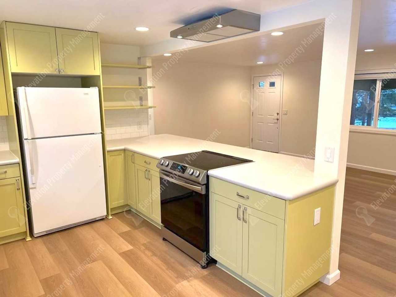 1625 Ne Pheasant Cir - Photo 6 of 19