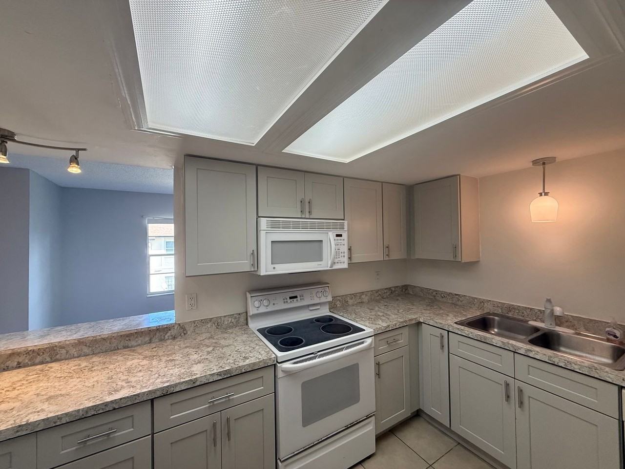 417 Banana Cay Dr #H - Photo 6 of 13