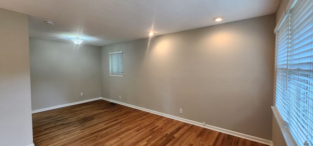 601 Virginia Ave - Photo 6 of 44