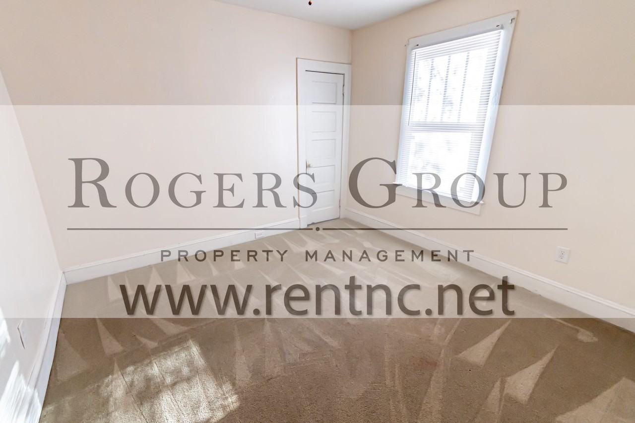 428 N Chestnut St - Photo 7 of 8