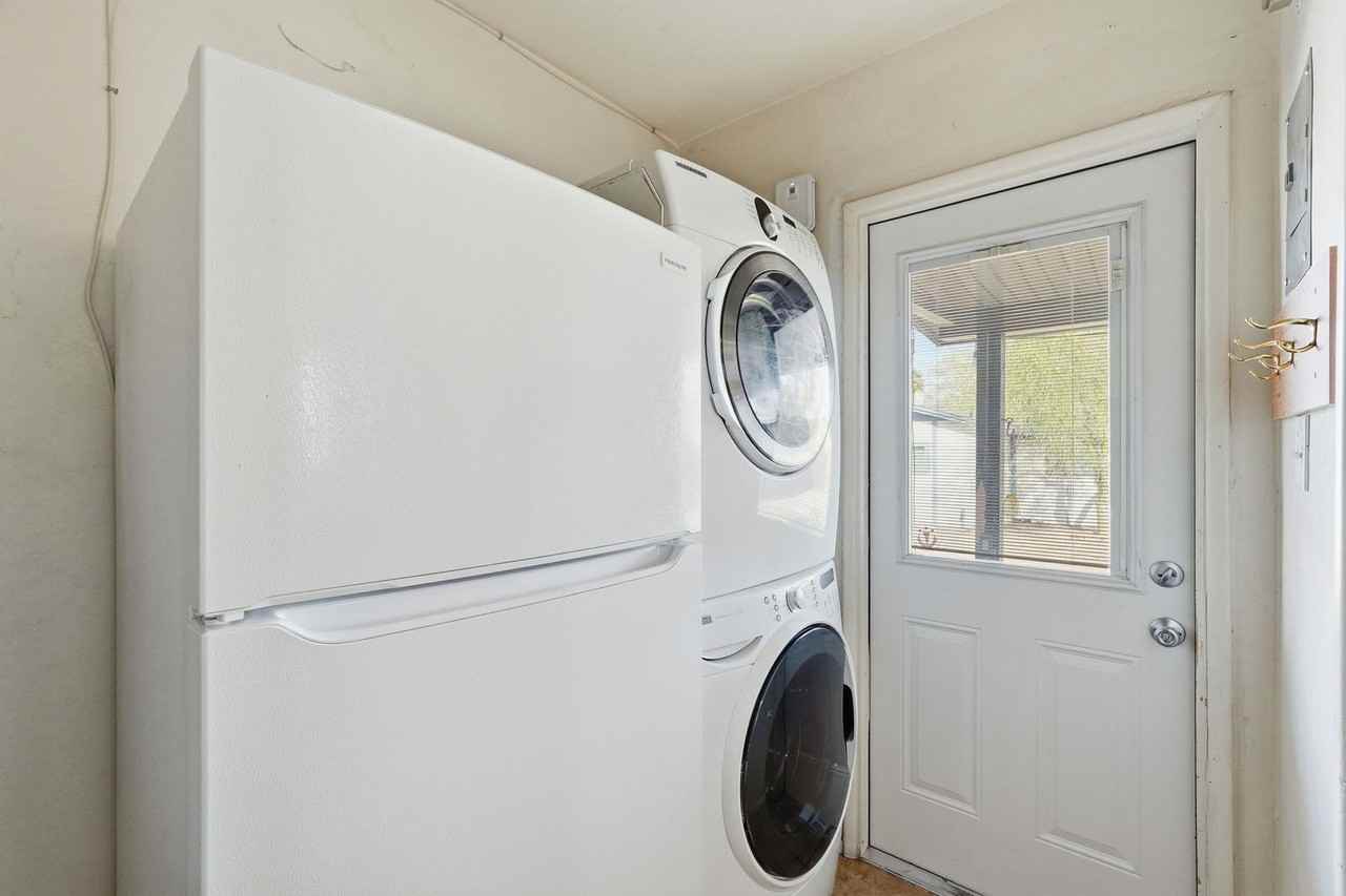 1127 E. Waverly St. - Photo 7 of 44