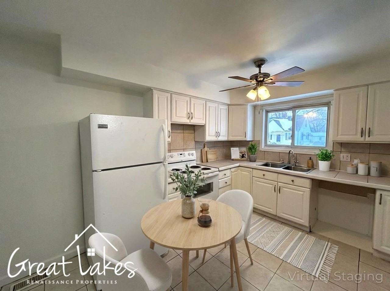 22165 Normandy Ave - Photo 3 of 13