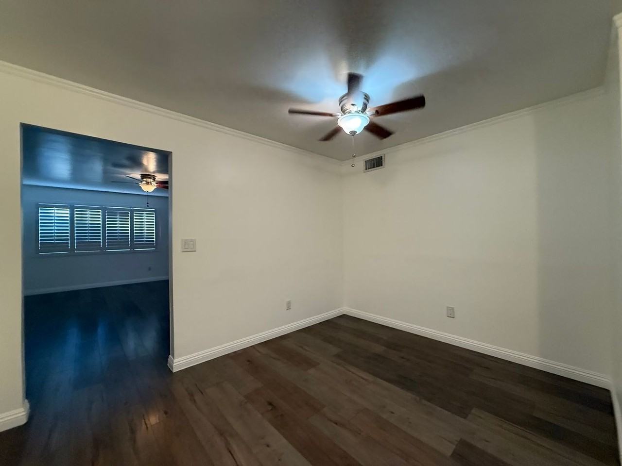 543 Front St - Photo 7 of 17