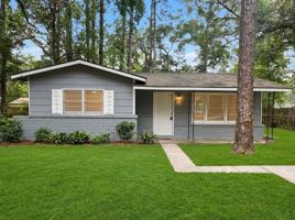 featured image of 6807 Victor Rd