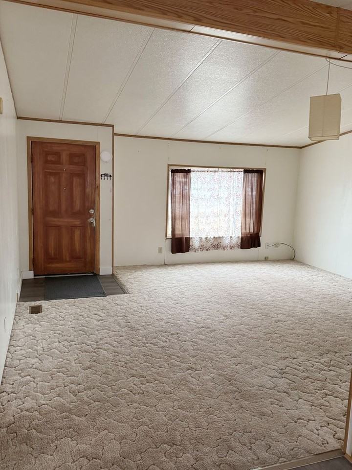 795 Marcia Dr - Photo 2 of 11