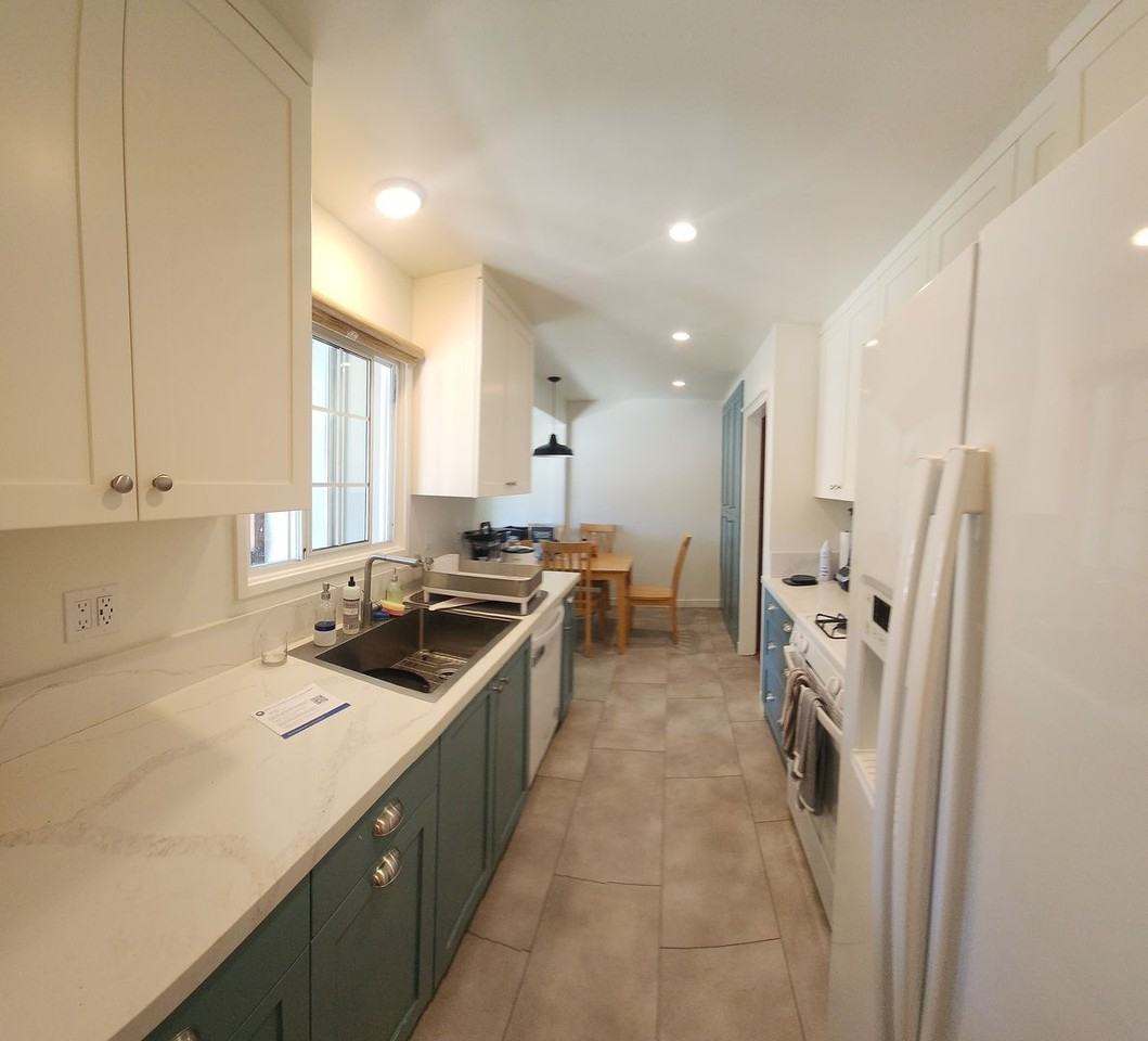 599 Stanford Dr - Photo 7 of 44