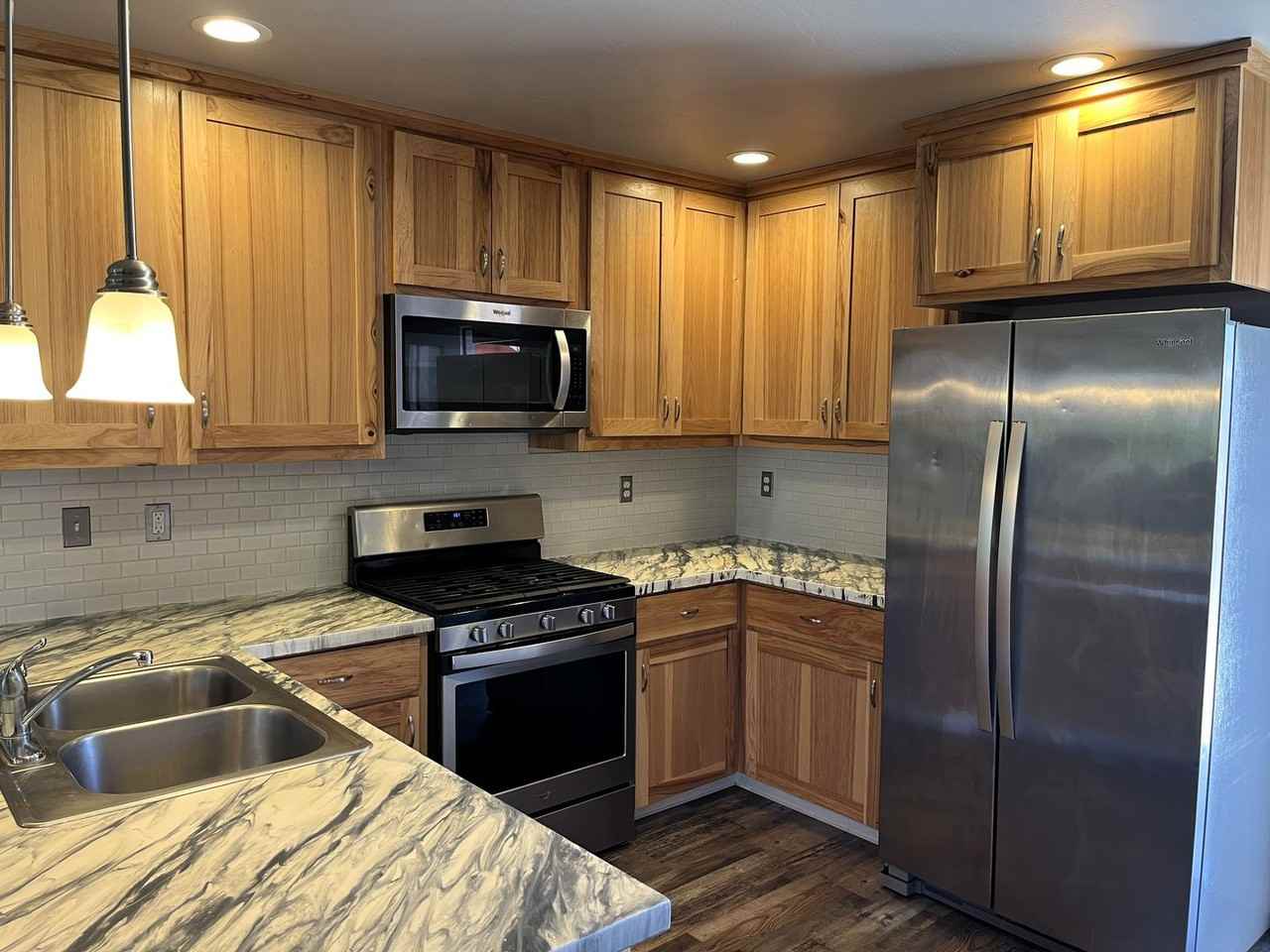 1492 Rohnerville Rd - Photo 4 of 19