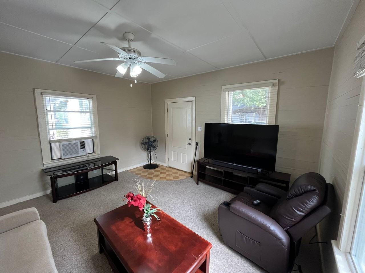 1301 N 8th Ave - Photo 6 of 21