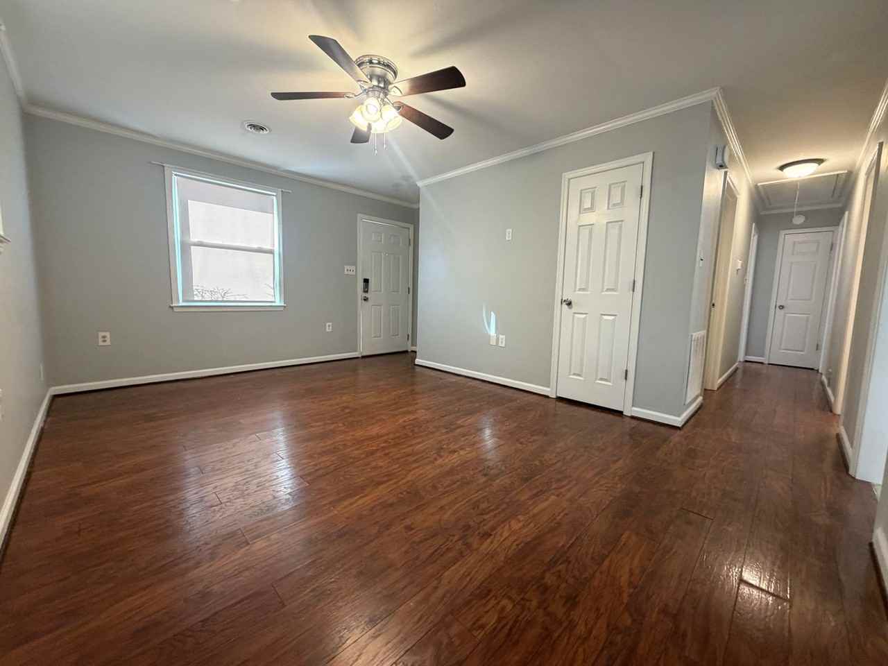 210 Prince Albert Ave - Photo 3 of 17