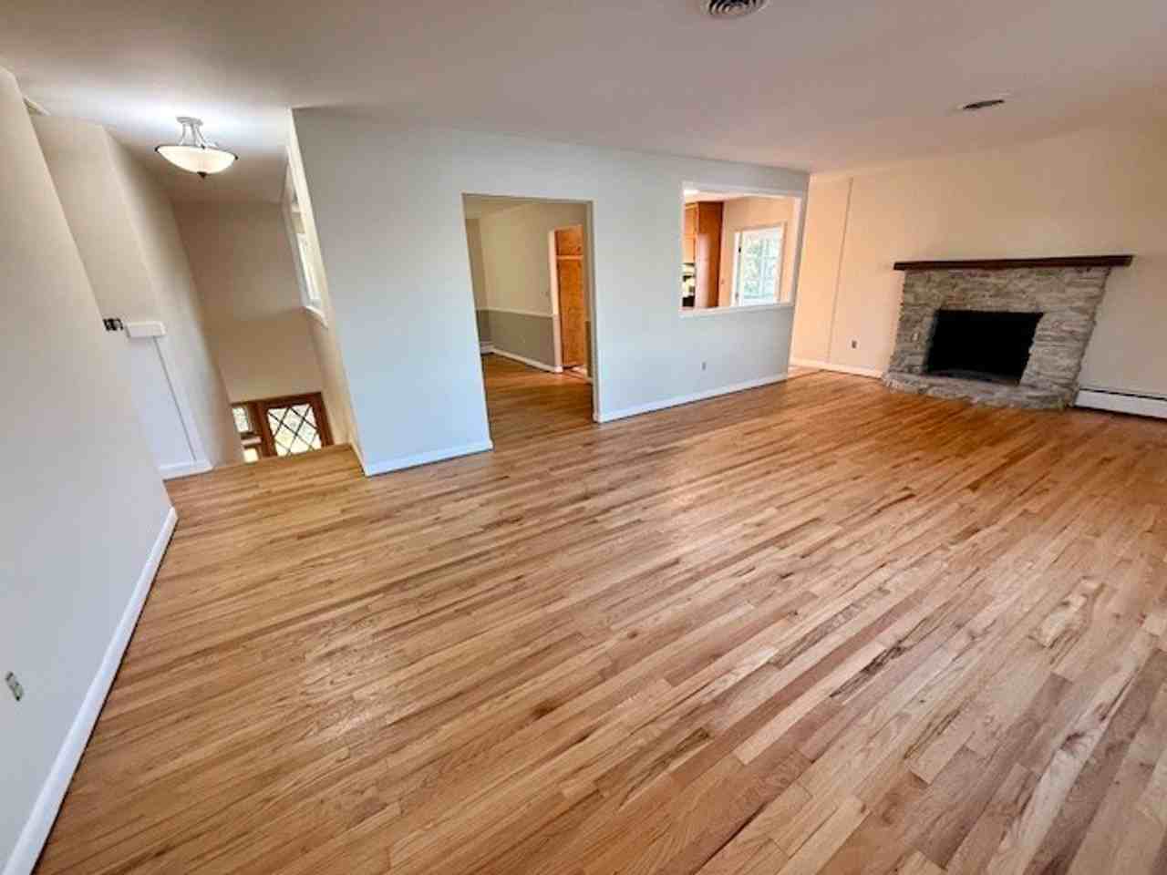 138 Round Bay Rd - Photo 6 of 17