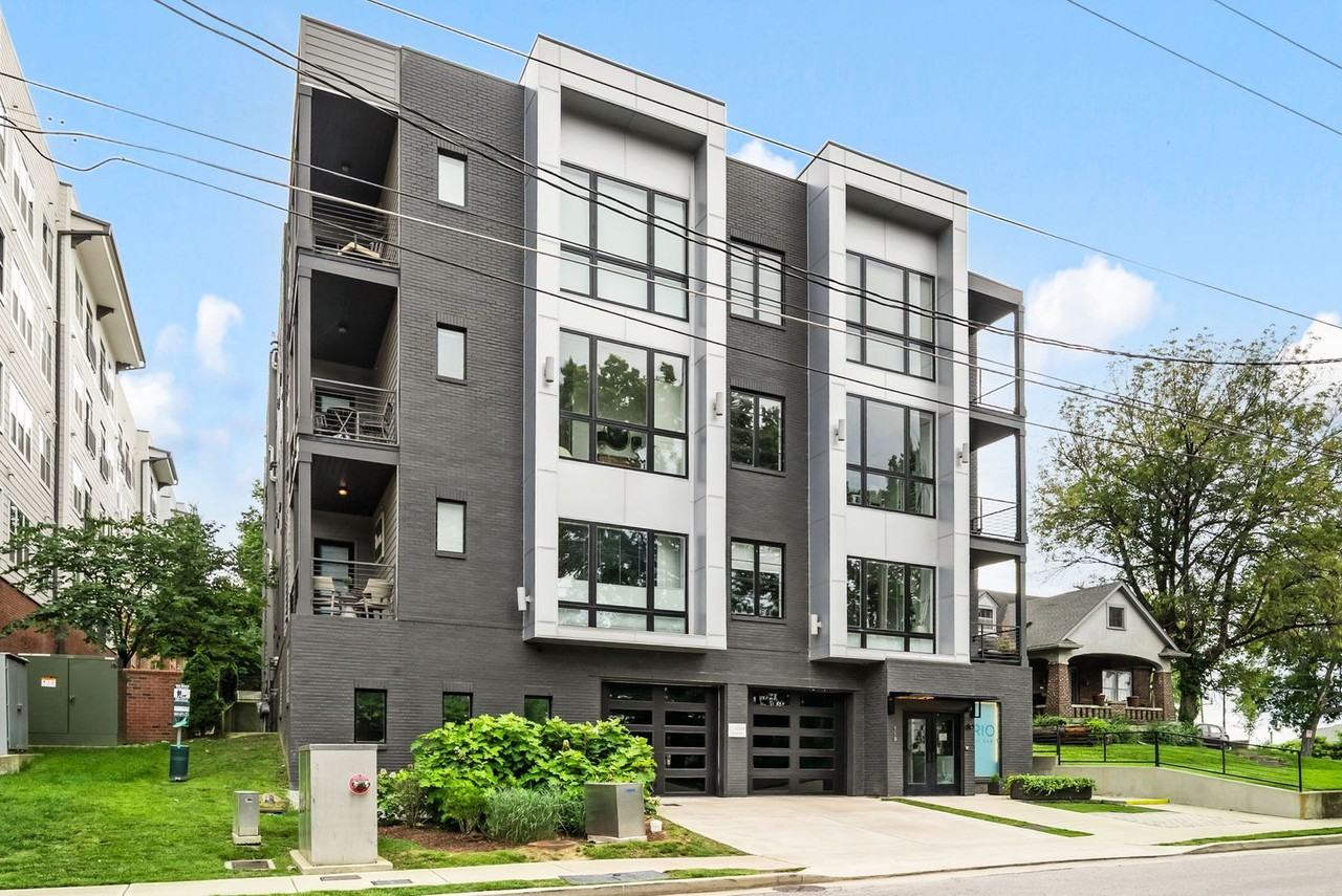 119 Acklen Park Dr - Photo 4 of 41