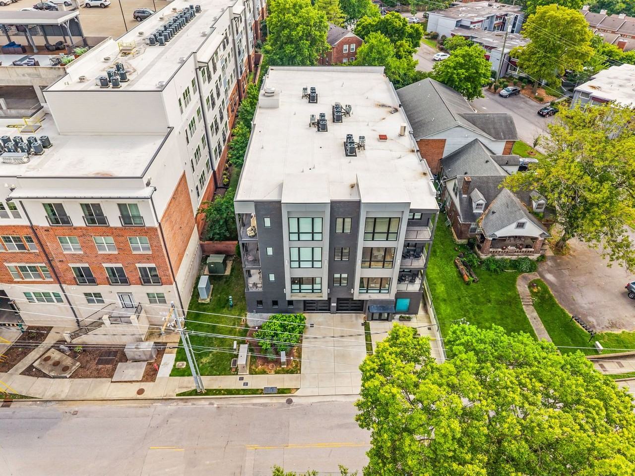 119 Acklen Park Dr - Photo 5 of 41