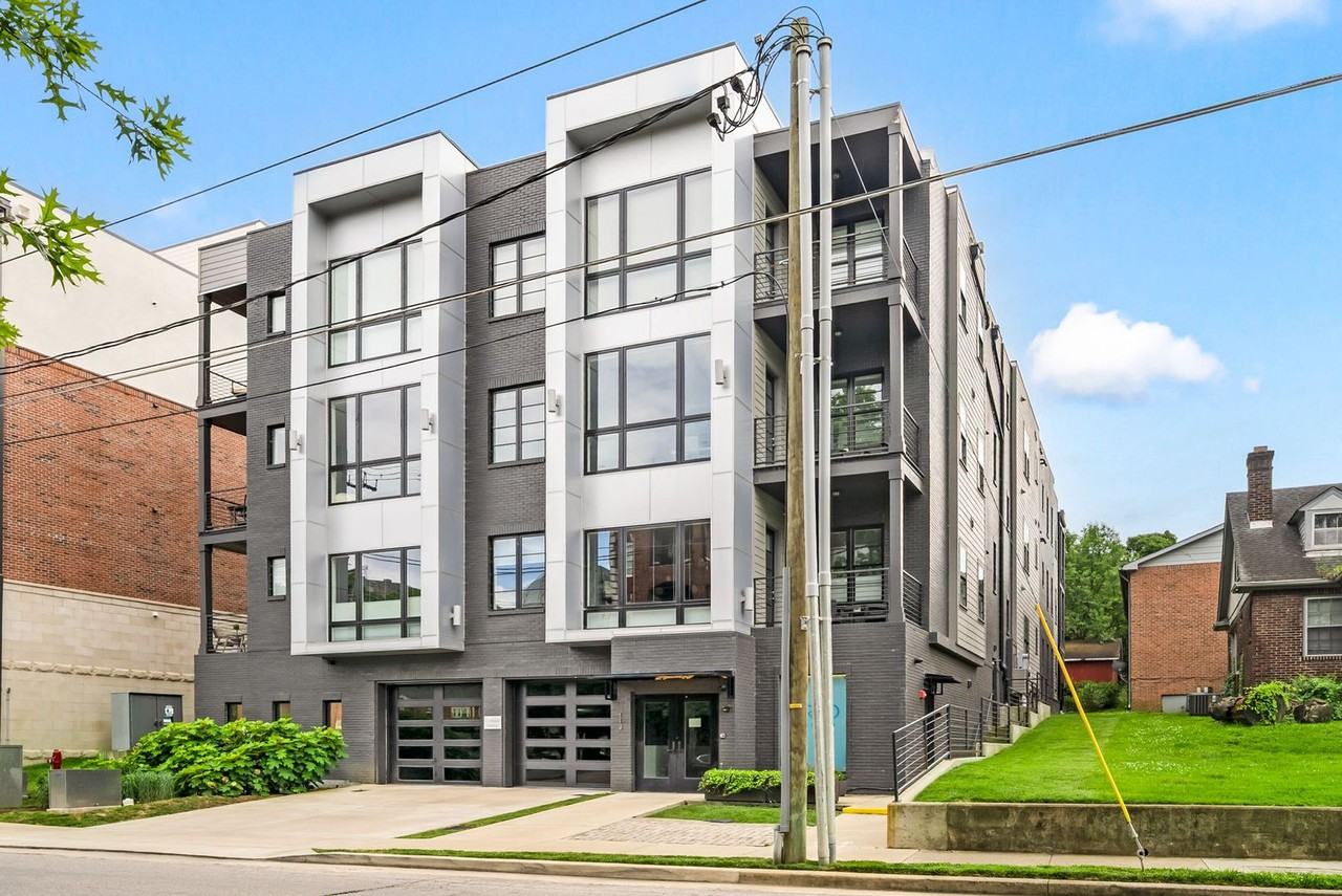 119 Acklen Park Dr - Photo 6 of 41