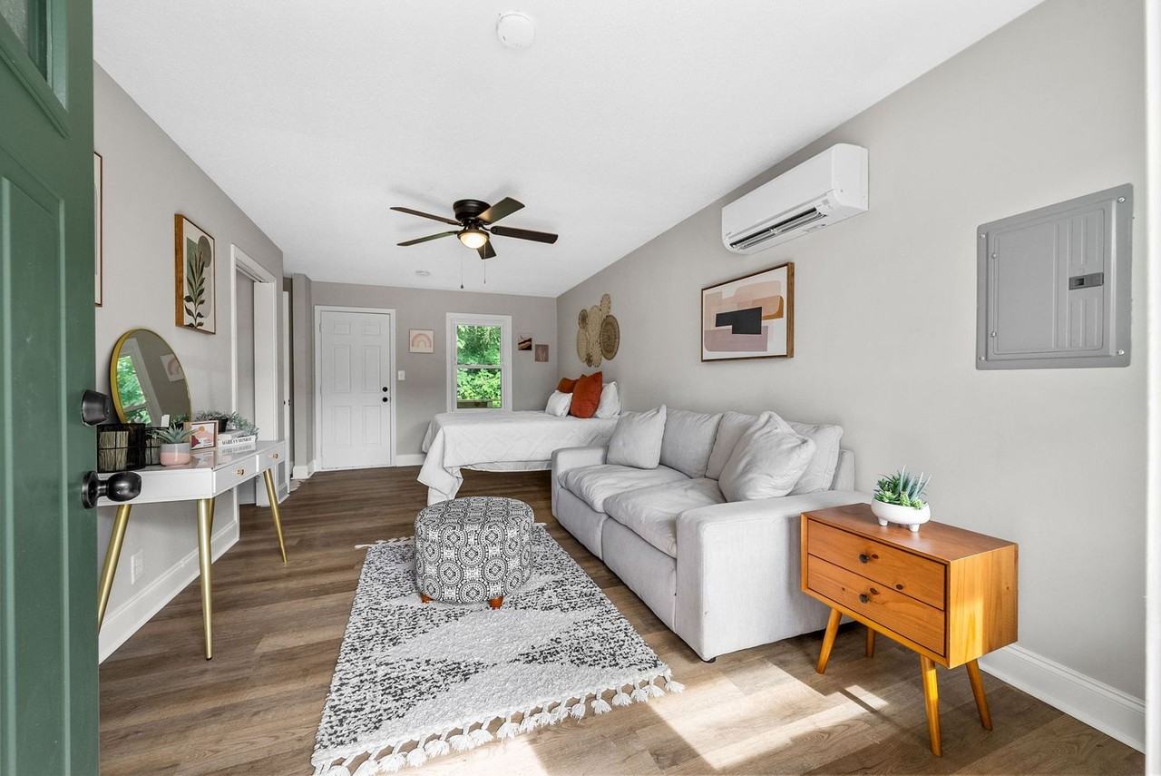 515 9th St - Photo 3 of 20