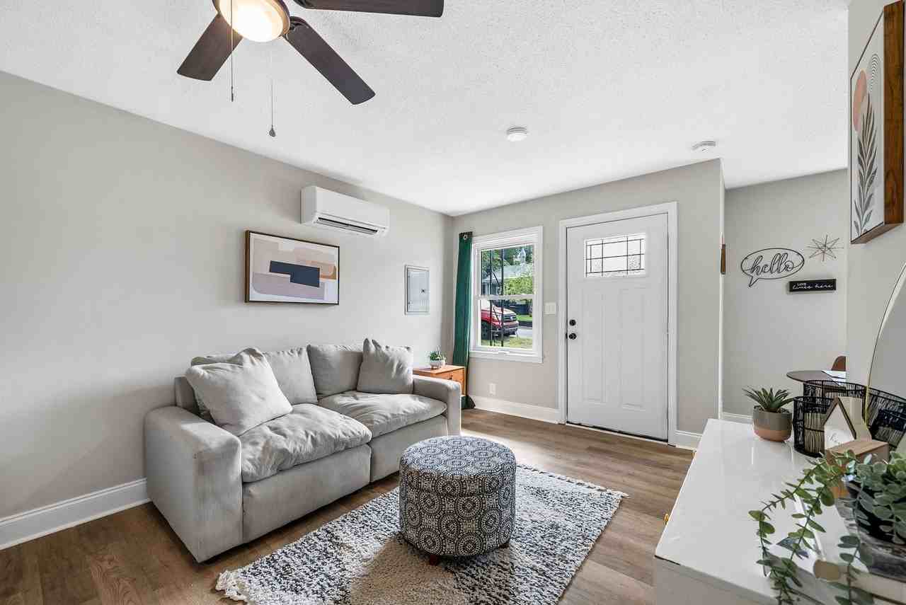 515 9th St - Photo 5 of 20