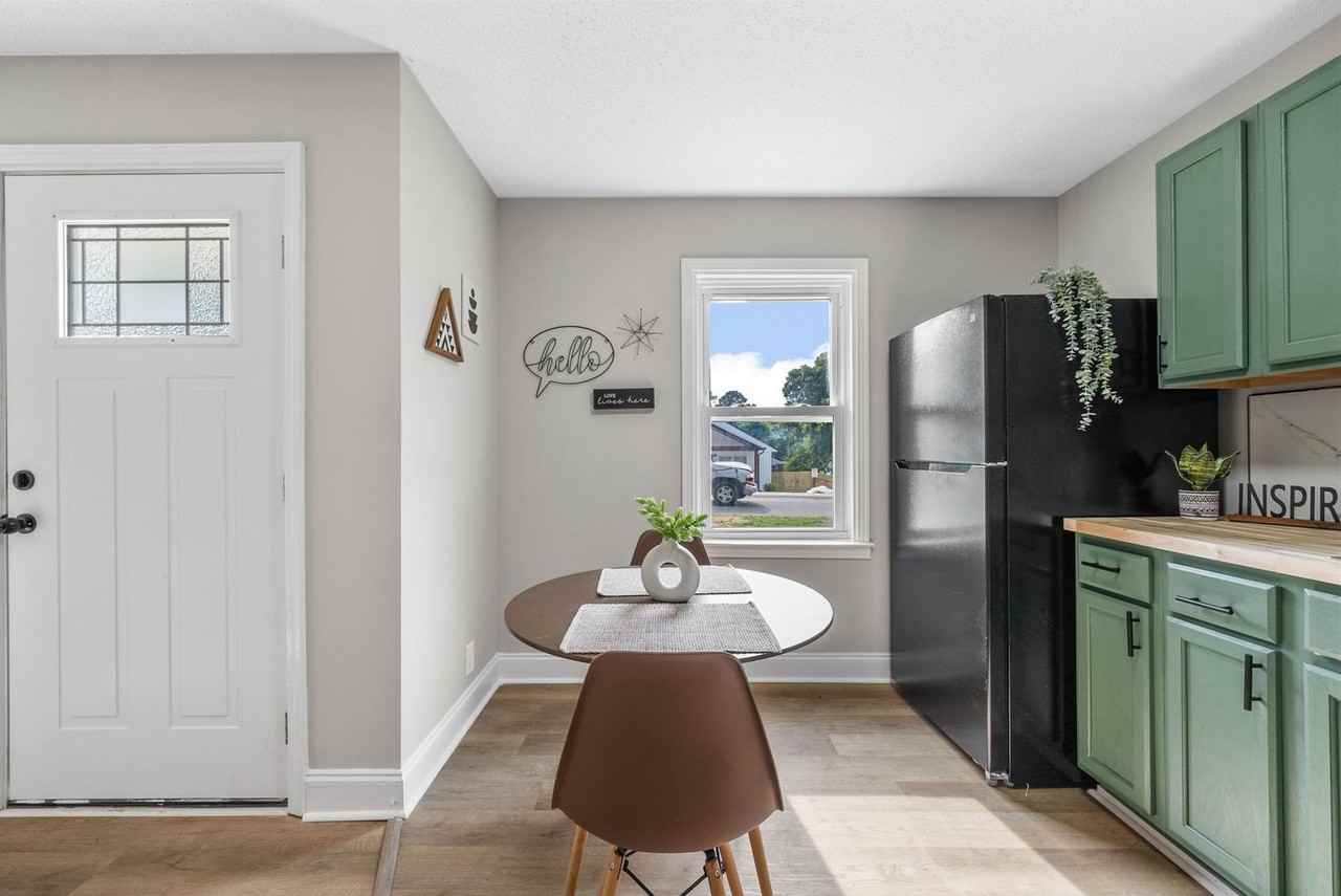 515 9th St - Photo 6 of 20