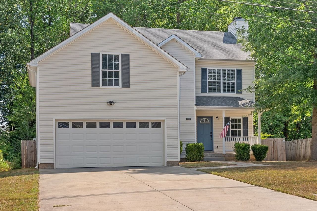 3793 Mcallister Dr - Photo 4 of 34