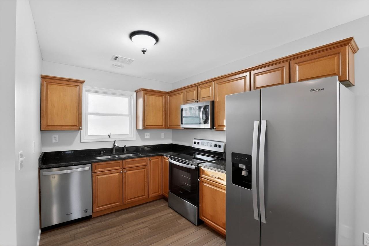 143 Vernon Lewis Trl - Photo 3 of 31