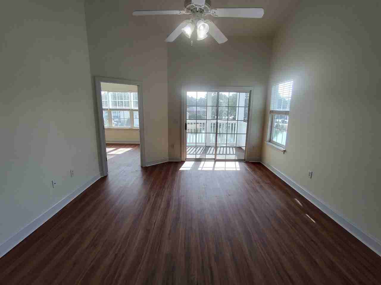 114 Fountain Pointe Ln - Photo 7 of 31