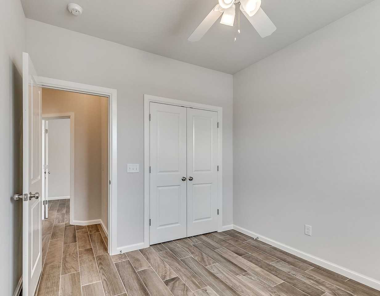 2625 Se 38th St - Photo 3 of 15