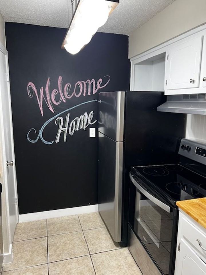 207 Riverbend Dr #207 - Photo 7 of 26