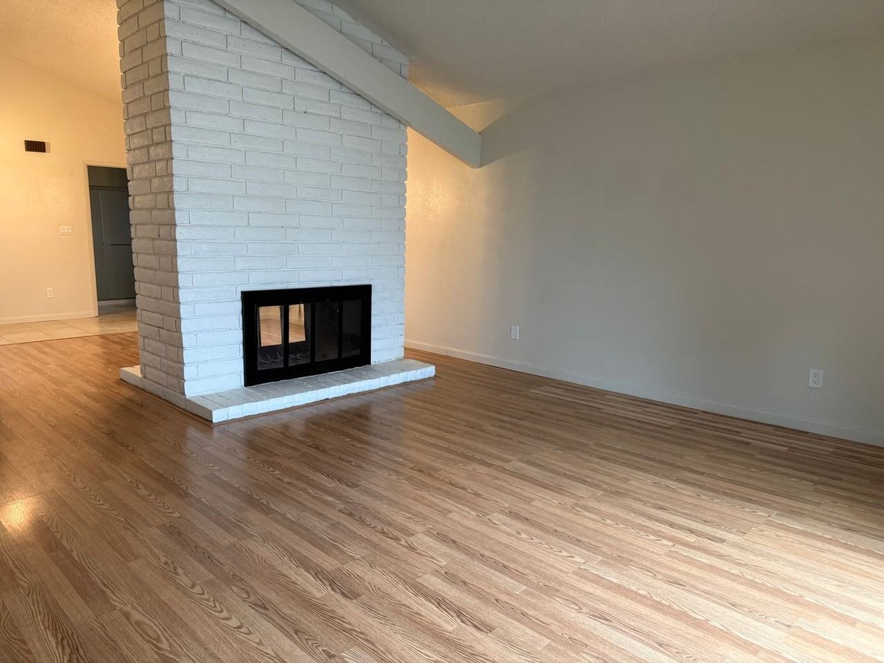 1270 Hartford Cir - Photo 7 of 8