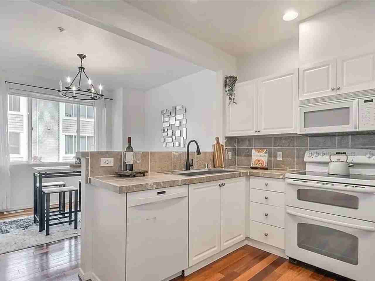 16232 118th Ln Ne #4 - Photo 5 of 26