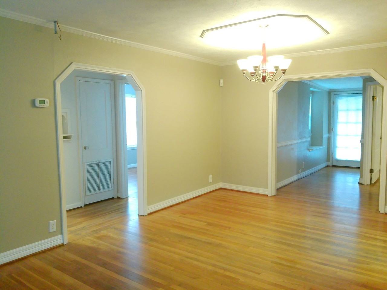 3425 Monterrey St - Photo 2 of 19