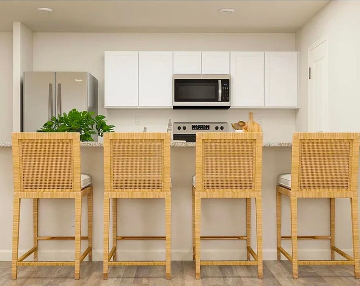 239 239 Yolanda Drive - Photo 4 of 11