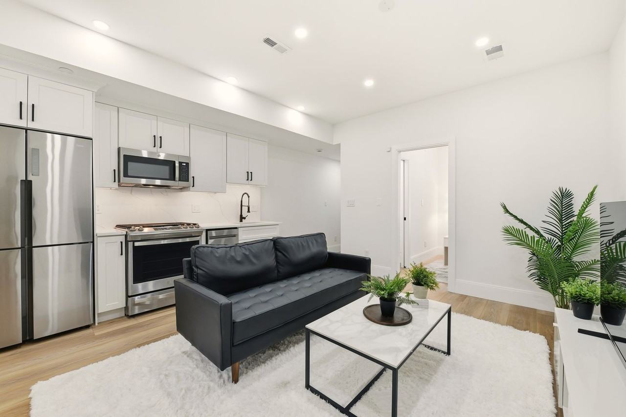 1714 Euclid St Nw #2 - Photo 4 of 20