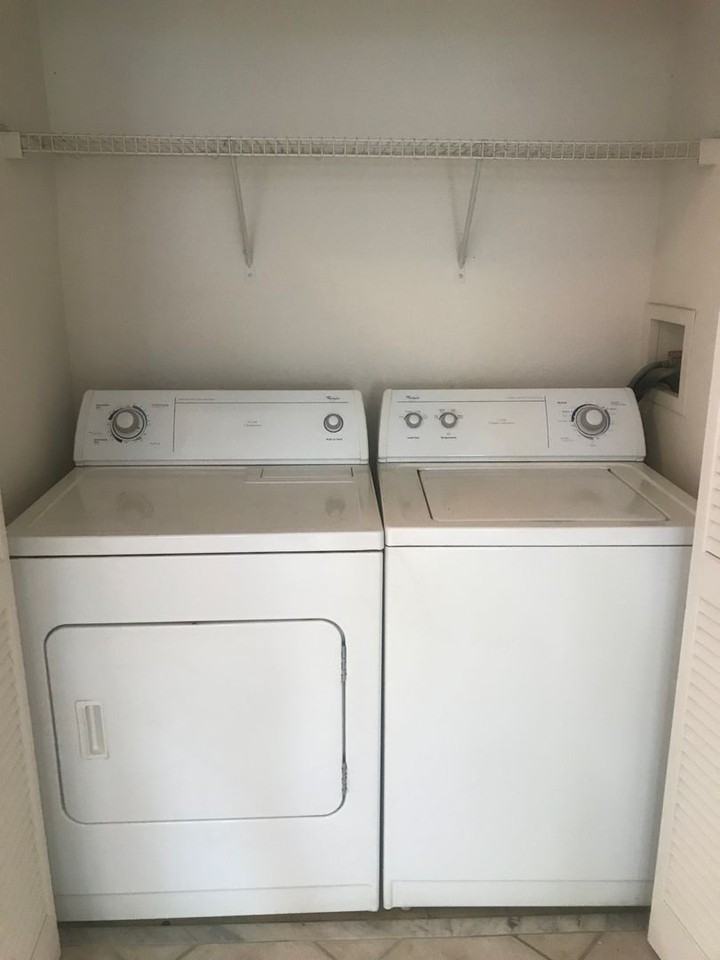 3757 Conroy Rd - Photo 7 of 18