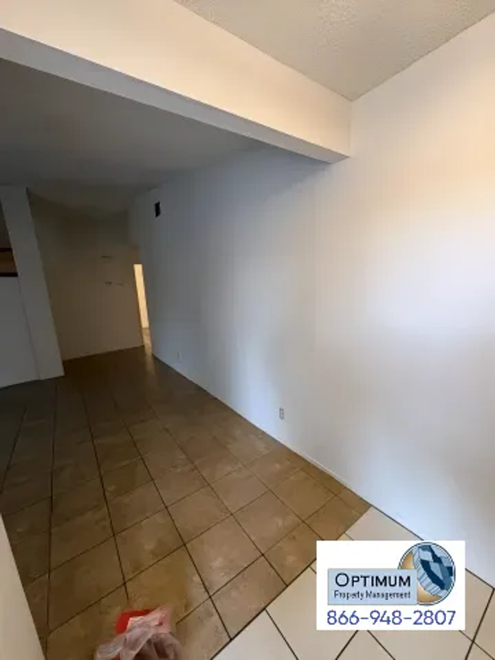 15150 Mesquite Ave - Photo 3 of 21