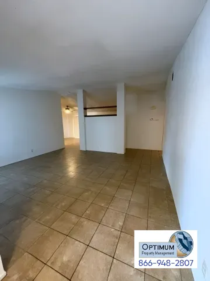 15150 Mesquite Ave - Photo 4 of 21