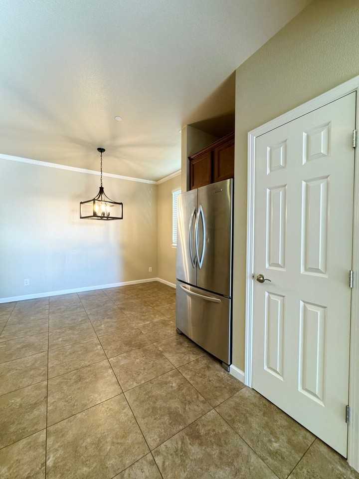 865 Domain Way - Photo 6 of 17