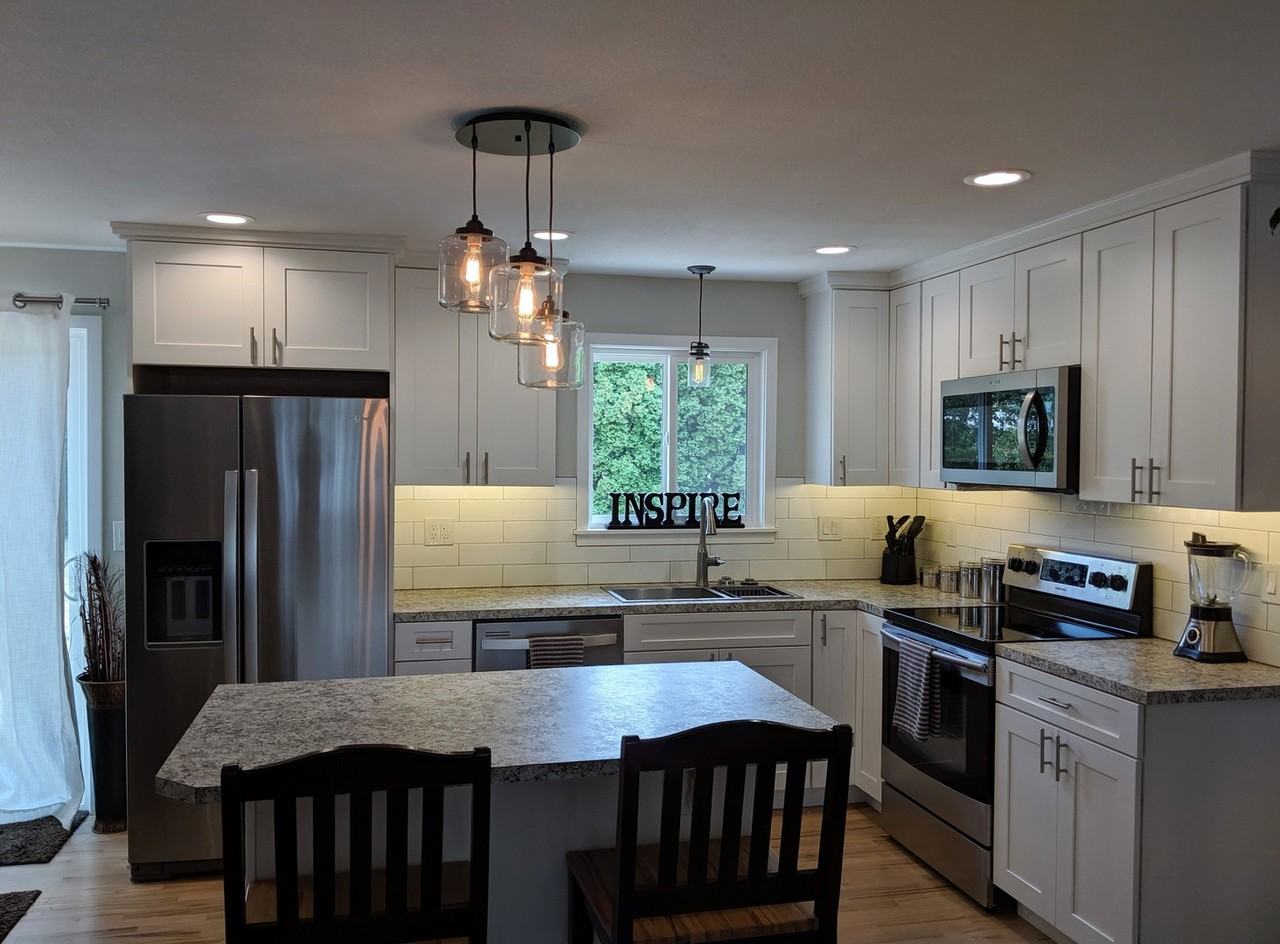 7523 Delaware Ln - Photo 3 of 13