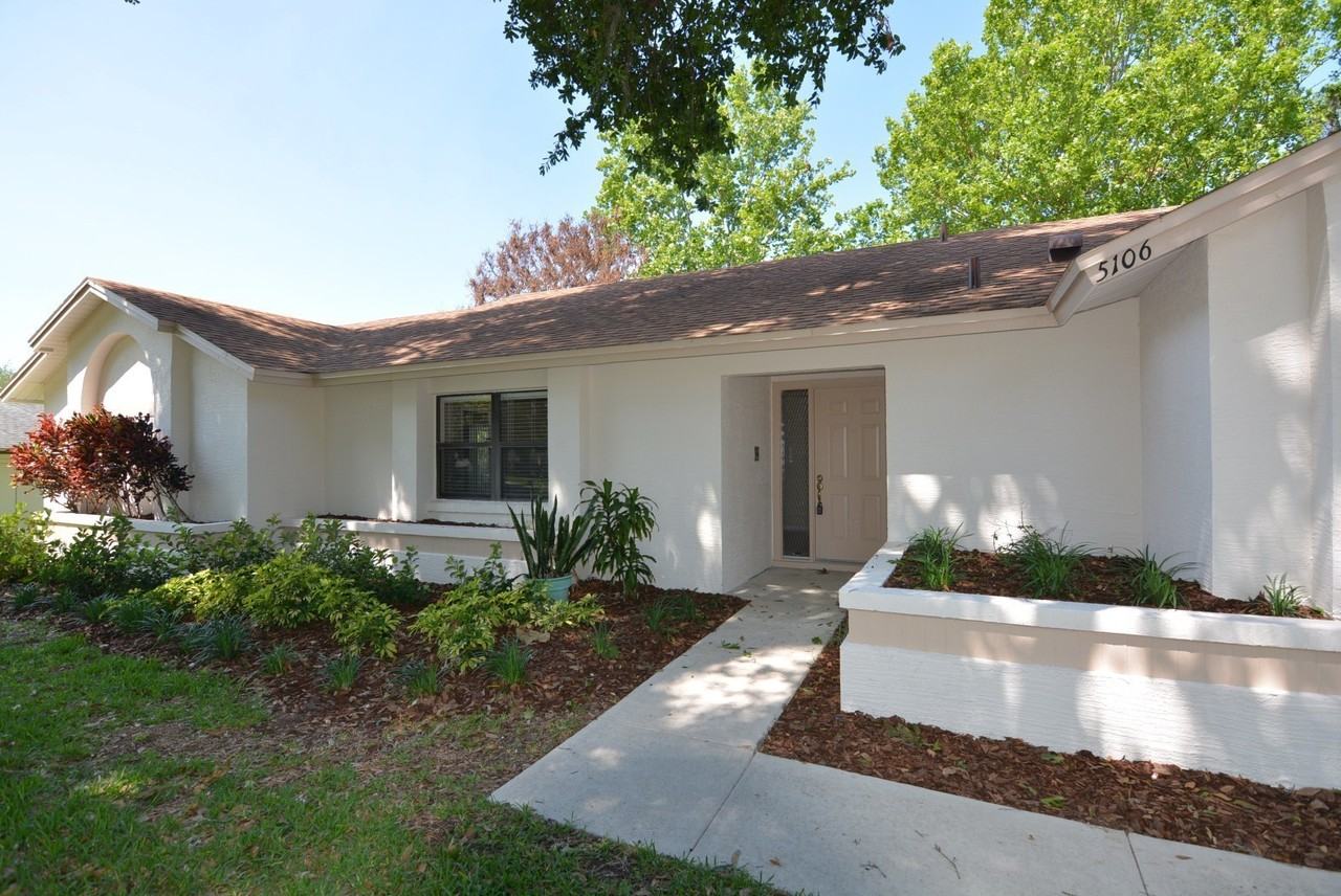 5106 Sun Palm Dr - Photo 2 of 31